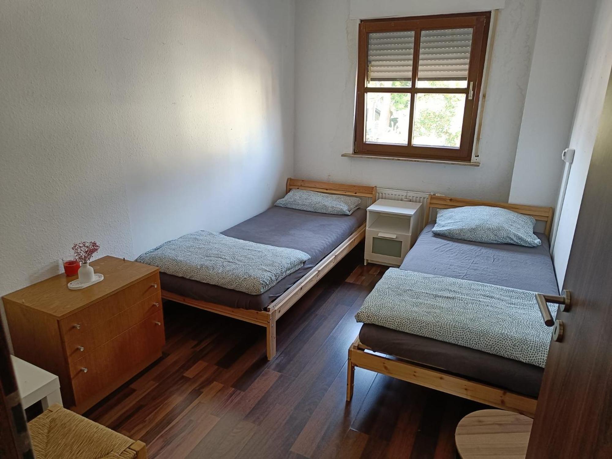 Ferienwohnung Mit 123Qm Fuer 8 Personen Mit Sehr Grossem Garten, Einfache Innen-Ausstattung Leipzig Exterior photo